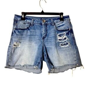 Signature Studio Stretch Embroidered Ripped Distressed Denim Short Size 4 Y2K